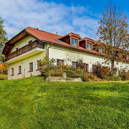 Apartman Nahore Vacov エクステリア 写真